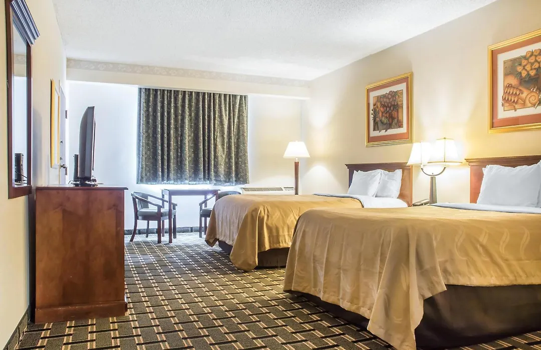 Quality Inn & Suites Palm Island Indoor Waterpark-1